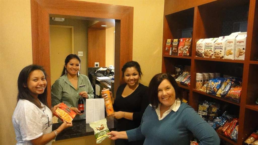Hampton Inn&Suites Riverside/Corona East Habitación foto